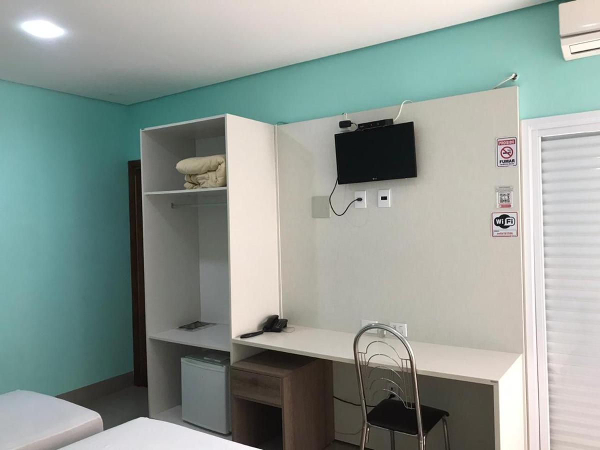 Emmis Park Hotel Aparecida do Taboado Luaran gambar