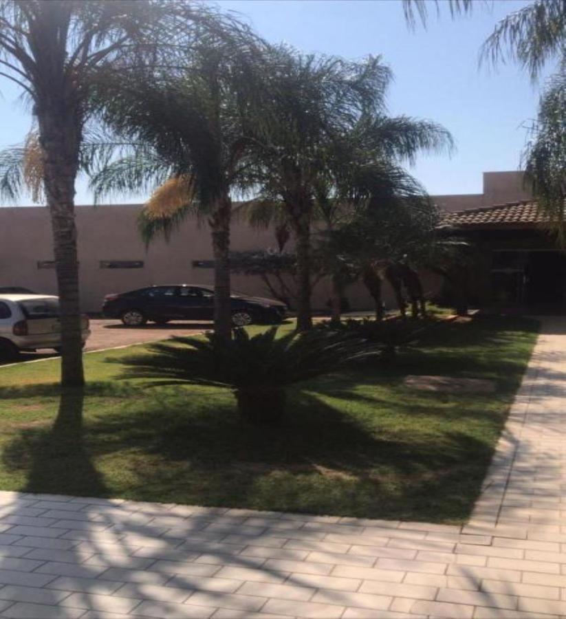 Emmis Park Hotel Aparecida do Taboado Luaran gambar