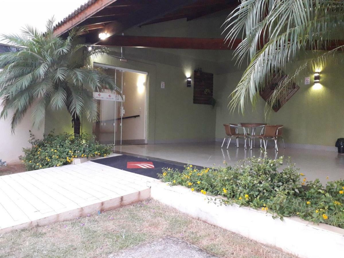 Emmis Park Hotel Aparecida do Taboado Luaran gambar